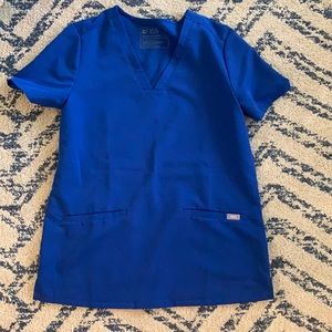 Figs Casma scrub top in Winning Blue